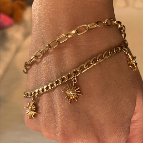 unbranded Jewelry - NWT Rustic Gold Pearl Stars  Layered Bracelet